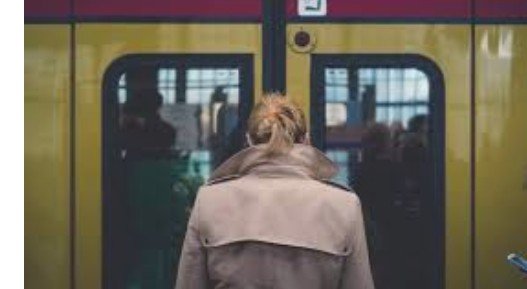 97% das mulheres já sofreram assédio em meios de transporte, diz pesquisa