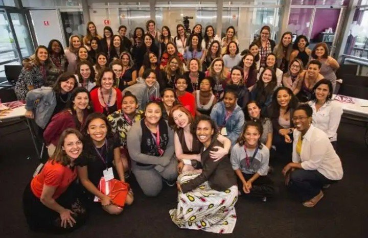 Escola ELAS promove lives e workshops para mulheres durante a quarentena